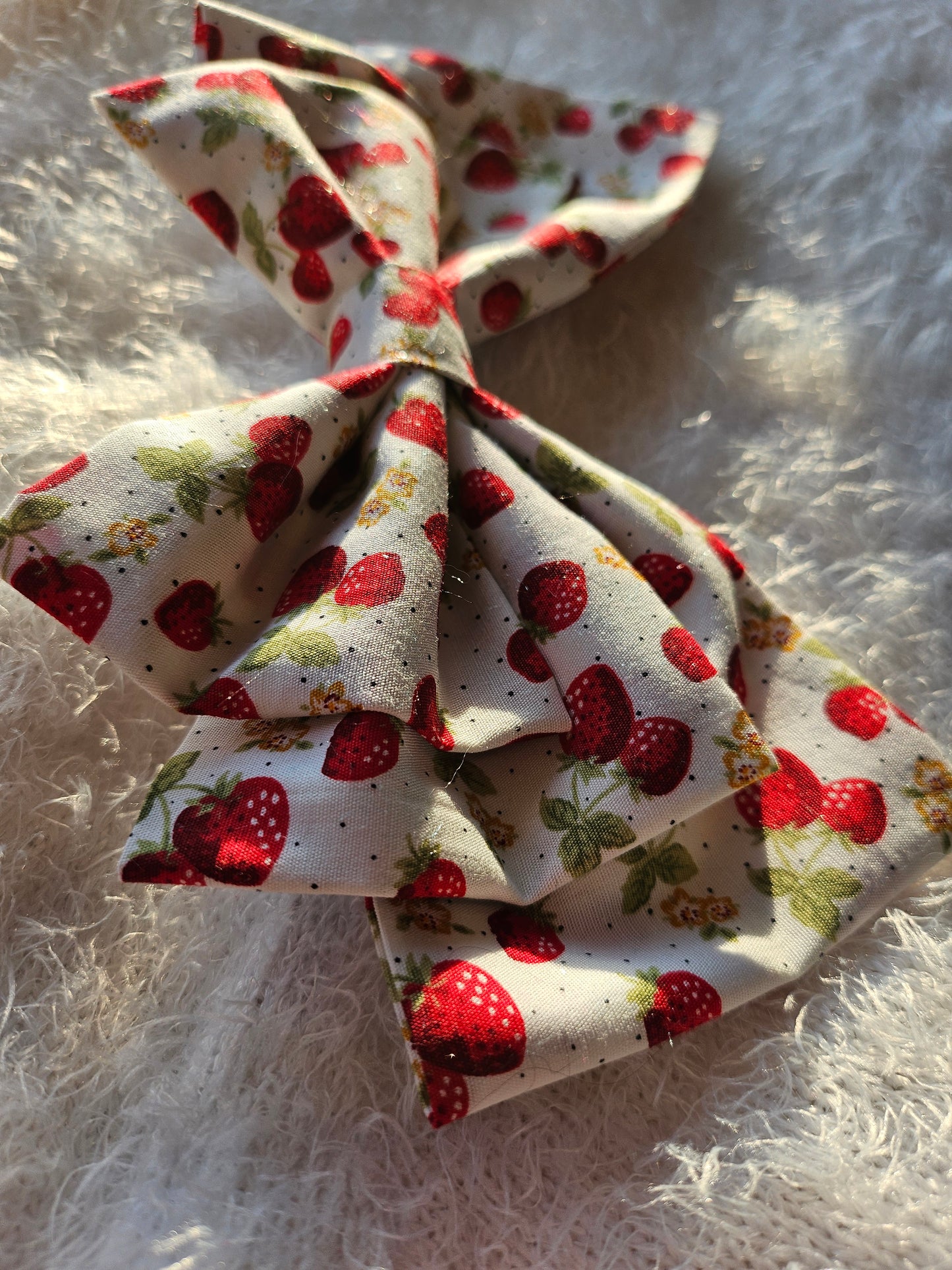 Strawberry white triple layer hairbow